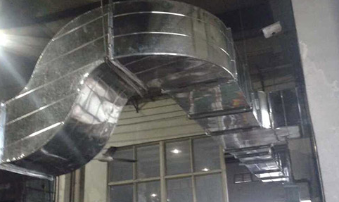 �R��ɽͨ�L(f��ng)�ܵ������c���b